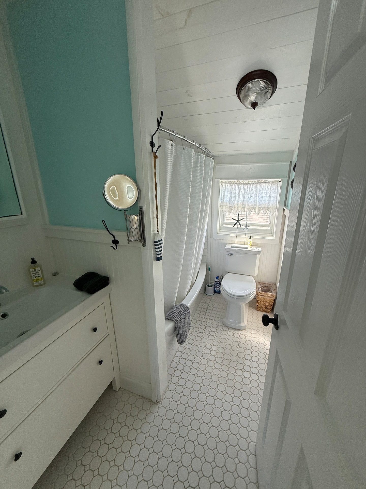 Cottage Bathroom